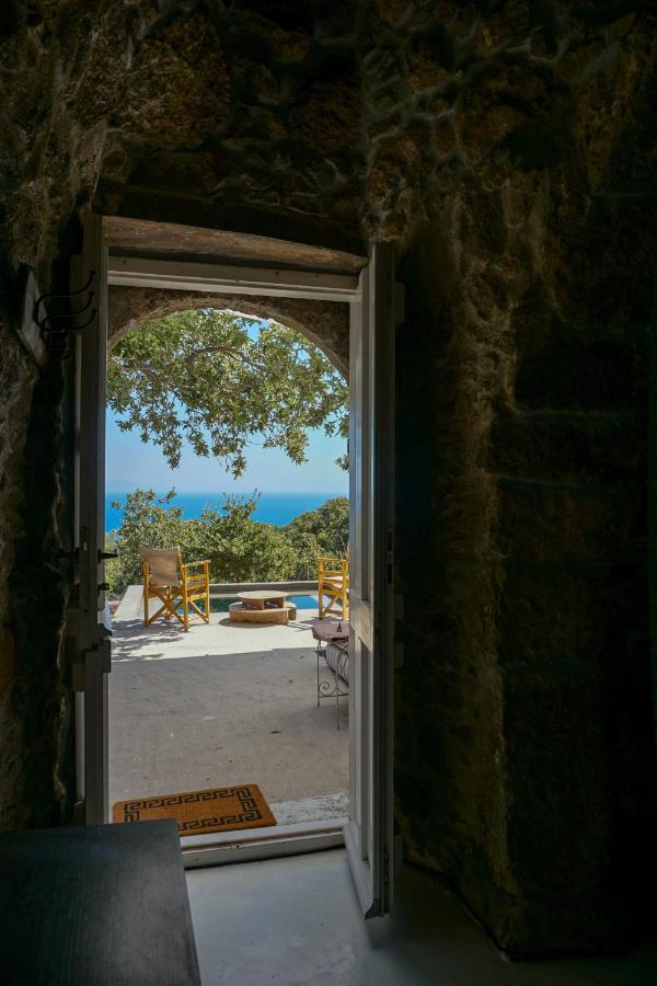 My Old Stone House In A 2 000 Sqm Private Garden With Fab Glamping Tent Mandraki  Экстерьер фото