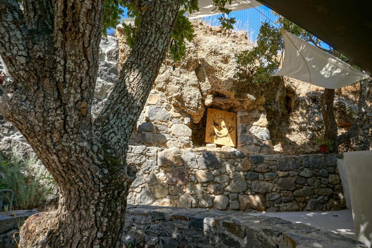 My Old Stone House In A 2 000 Sqm Private Garden With Fab Glamping Tent Mandraki  Экстерьер фото