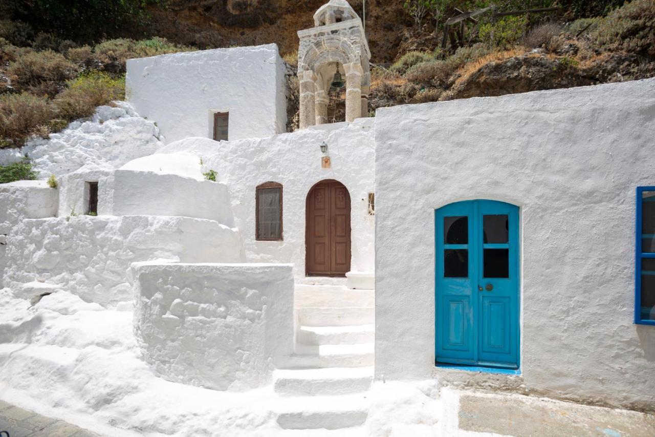 My Old Stone House In A 2 000 Sqm Private Garden With Fab Glamping Tent Mandraki  Экстерьер фото