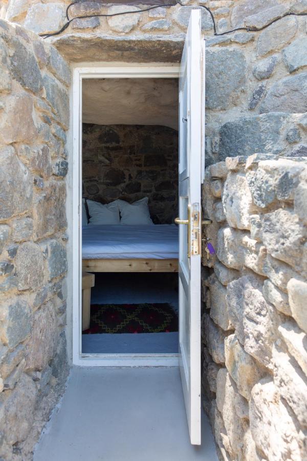 My Old Stone House In A 2 000 Sqm Private Garden With Fab Glamping Tent Mandraki  Экстерьер фото